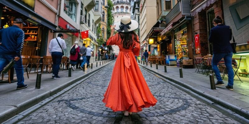 Rất nhiều quyền lợi nhận được khi tham gia chương trình làm hộ chiếu