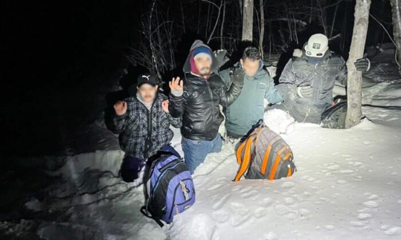 Có rất nhiều rủi ro khi cư trú bất hợp pháp tại Canada