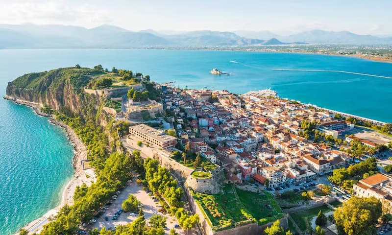 Đầu tư bất động sản để kinh doanh lưu trú du lịch tại Hy Lạp