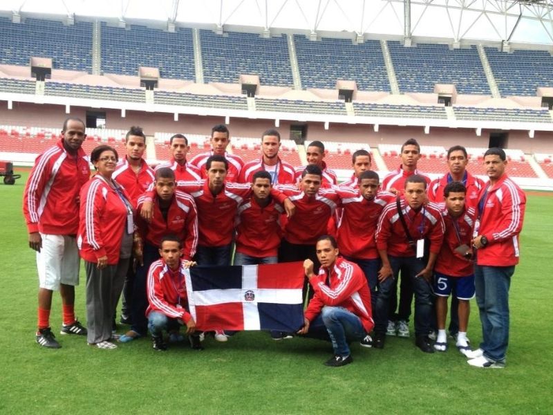 Dominica từng tham gia các giải đấu lớn trên thế thới và khu vực Bắc, Trung Mỹ