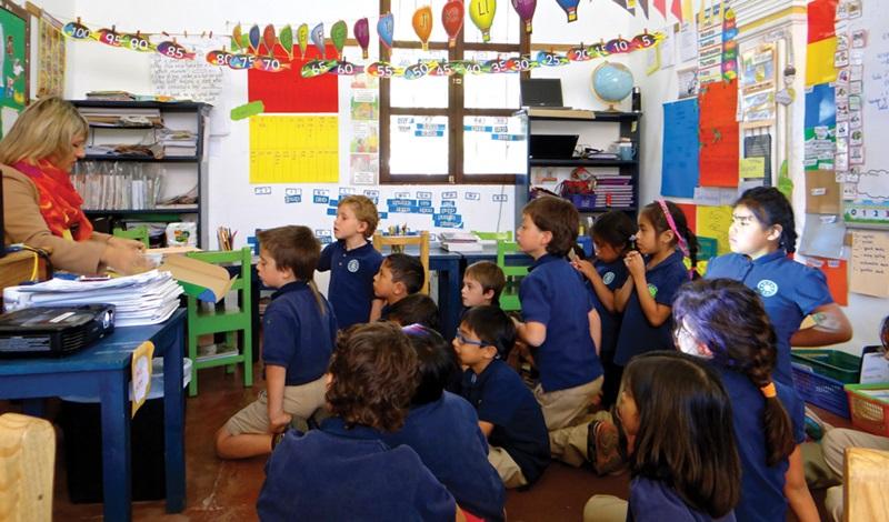 Hệ thống giáo dục chuẩn Anh Quốc của Antigua và Barbuda