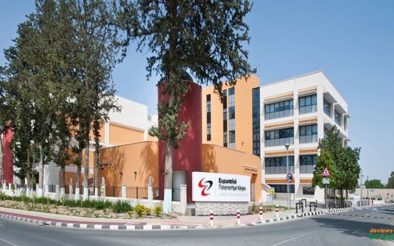 Trường đại học công lập tại quốc đảo Síp