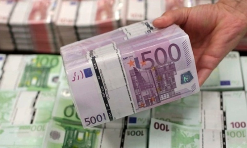 Hy Lạp nhận gói cứu trợ đầu tiên trị giá 110 tỷ euro từ EU và IMF