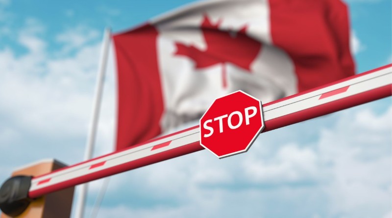 Hãy giữ khoảng cách ít nhất 1 mét khi trò chuyện