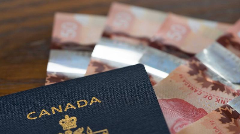 Thẻ xanh là thẻ thường trú Canada