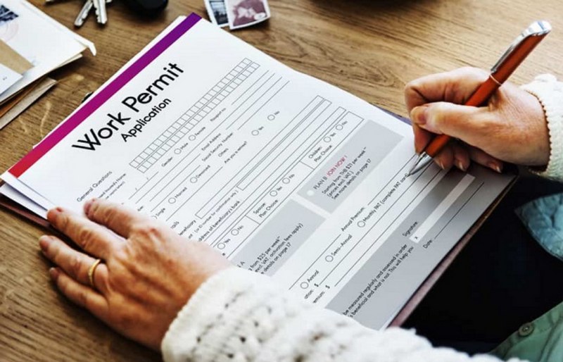 Work permit là gì? Những điều cần biết khi xin giấy phép lao động